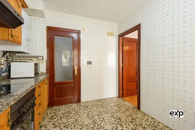 PISO EN AVENIDA BUENAVISTA 14, OVIEDO — 24