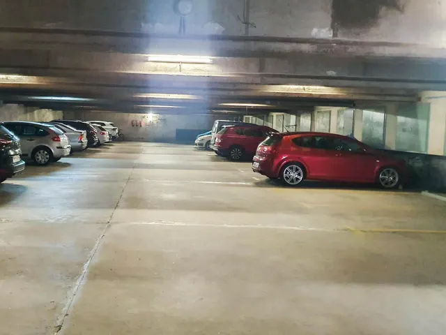 Plaza de parking y trastero a la venta, en El Pla de Martorell — 11