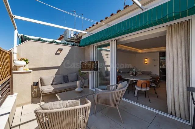 Impresionante Vivienda de Lujo con Diseño Moderno y Comodida - foto 2
