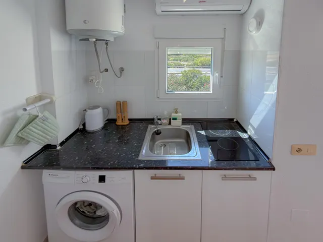 Espléndido apartamento reformado, tipo Loft con 1 dormitorio y terrazas con impresionantes vistas a la laguna rosa (450 m de playa) — 7