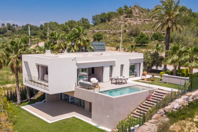 Lujosas villas de diseño exclusivo de 3 dormitorios en un campo de golf — 17