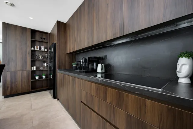 Impresionante apartamento de 3 dormitorios en el corazón de la ciudad — 10