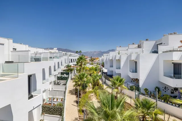 Casa 3 habitaciones 152m² en venta - Centro Ciudad — 26