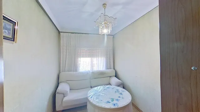 Piso 3 dorm. con terraza en Entrevías · 220.000 € — 18
