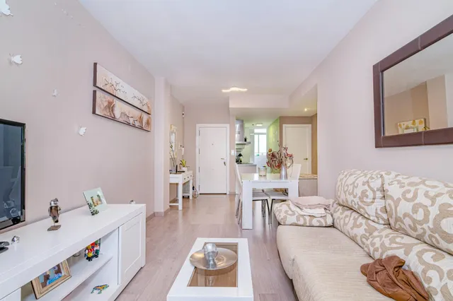 PISO EN EL CENTRO DE LA ZUBIA — 8