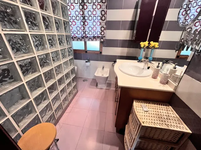 MAGNIFICO CHALET INDEPENDIENTE CON APARTAMENTO DE INVITADOS, PISCINA PRIVADA, GARAJE, BARBACOA, BUENAS VISTAS Y MUCHO MAS — 25