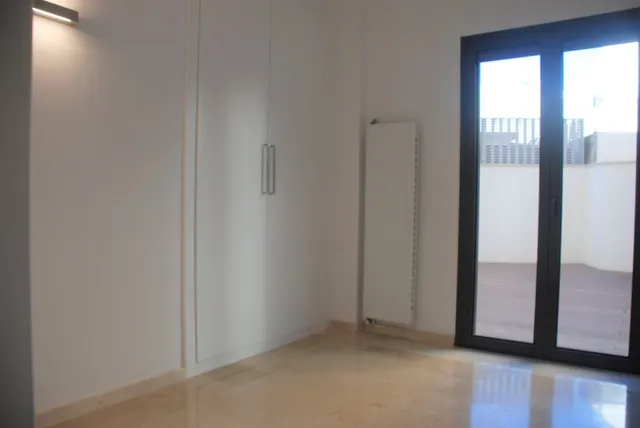 Piso a estrenar con terraza de 40 m2, parking y piscina en calle peatonal Nuredduna – Palma. — 20