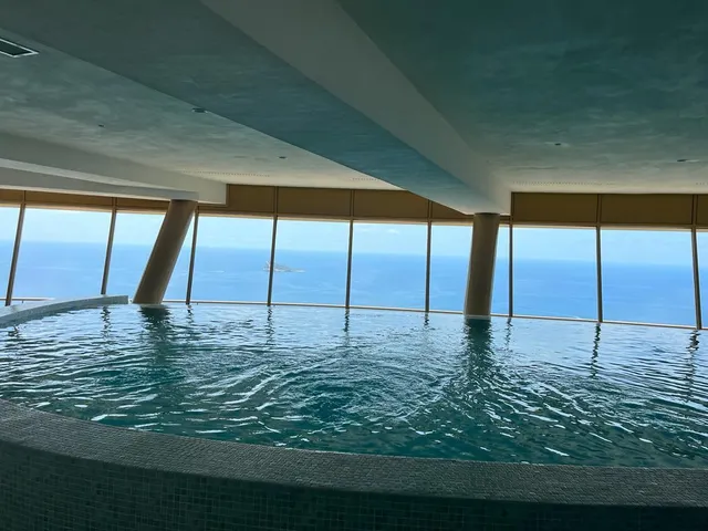 Se vende precioso apartamento en Benidorm con 2 dormitorios, parking y trastero — 24