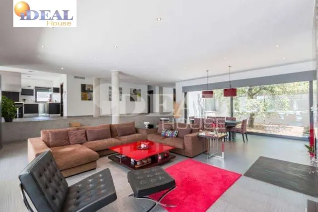 Ref.: A8488G7. Increible chalet de lujo y diseño, parcela 1500 m2,  piscina propia, pista de padel. — 10