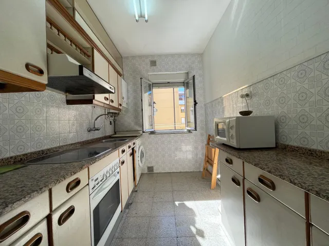 SE VENDE PISO ZONA ALTA — 11