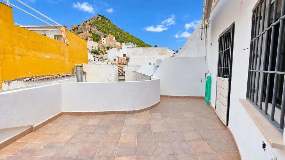 ¡FANTÁSTICO ÁTICO-DÚPLEX CON AMPLIA TERRAZA A UN PASO DE LA CATEDRAL!