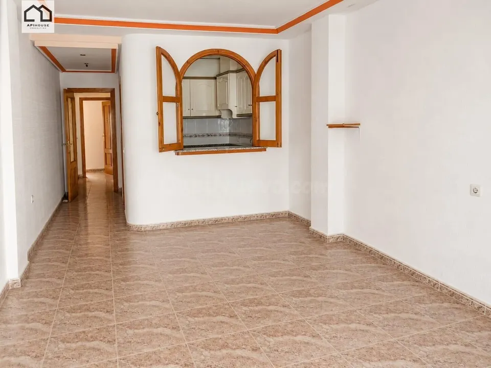 ✨ ¡OPORTUNIDAD EN UNA DE LAS ZONAS MÁS DEMANDADAS DE TORREVIEJA! ✨