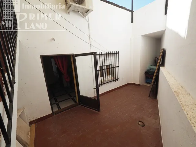 COMPLEJO HOSTELERO EN VENTA, EN LA SOLANA — 40