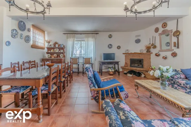 CHALET EN NUEVA SIERRA — 21