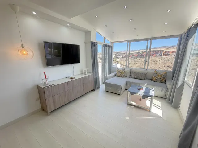 Puerto Rico: 86 m2, 3 dormitorios, gran terraza y piscina