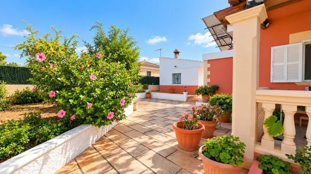 Encantadora casa de una sola planta con apartamento independiente en Bunyola — 28