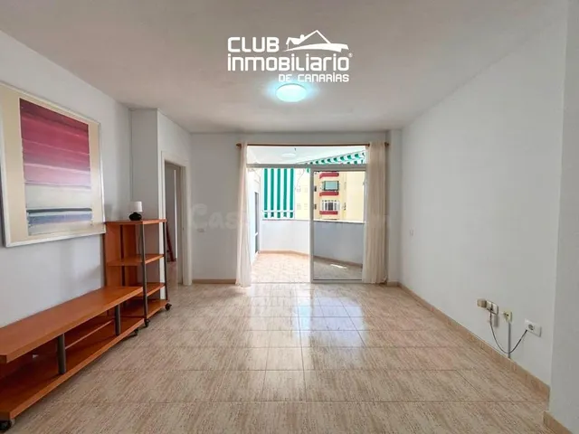 LUMINOSO PISO DE 89 M2 CON TERRAZA, PISCINA Y GARAJE EN FAÑA - foto 3