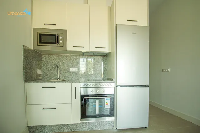 APARTAMENTO SIN MUEBLES SAN ROQUE BADAJOZ - foto 2