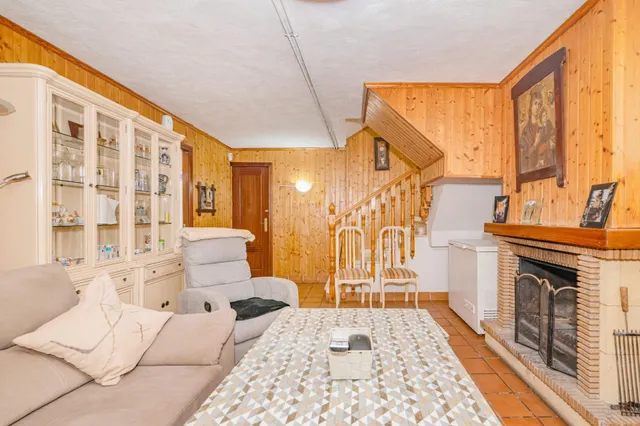 ¡AMPLIA CASA DE 4 DORMITORIOS, 3 BAÑOS Y CALEFACCIÓN CENTRAL EN LA ZUBIA! ✨ — 31
