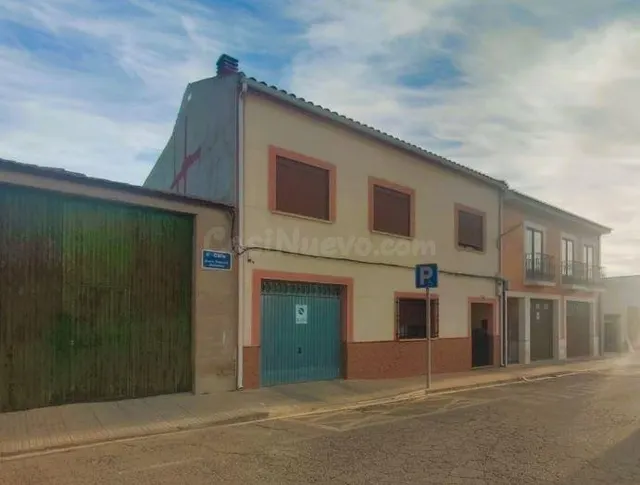 SE VENDE piso OKUPA en C Juan Ramon Jimenez 16 de Miguelturr - foto 3