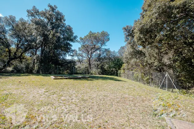 Casa independiente con gran parcela en Sant Quirze Safaja — 44