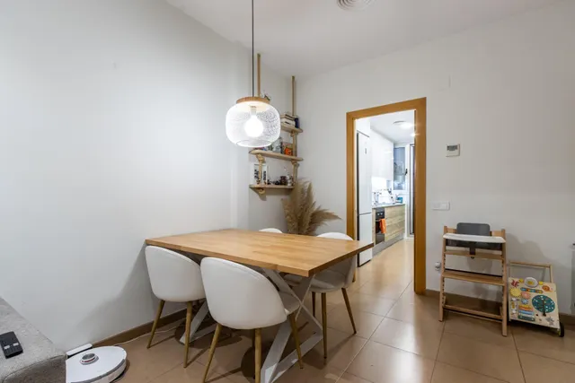 PLANTA BAJA SEMINUEVA JUNTO LA AVDA MATADEPERA — 21