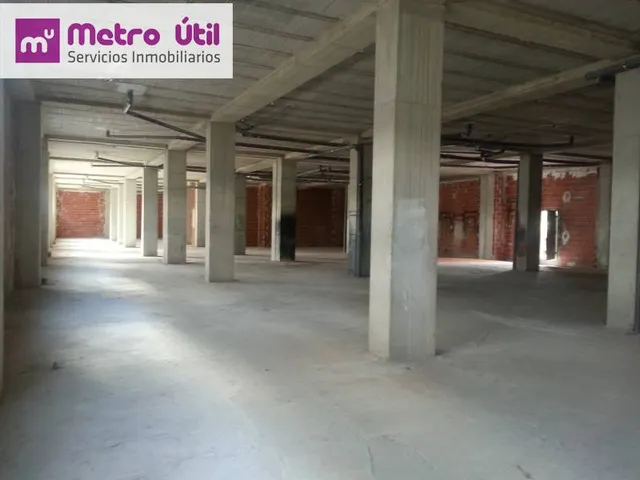 LOCALES COMERCIALES EN ZONAS NUEVAS EN ALQUILER — 4