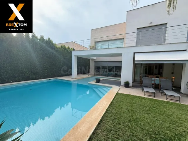 ESPECTACULAR CHALET EN LA ALCAYNA JUNTO AL COLEGIO SAN JORGE
