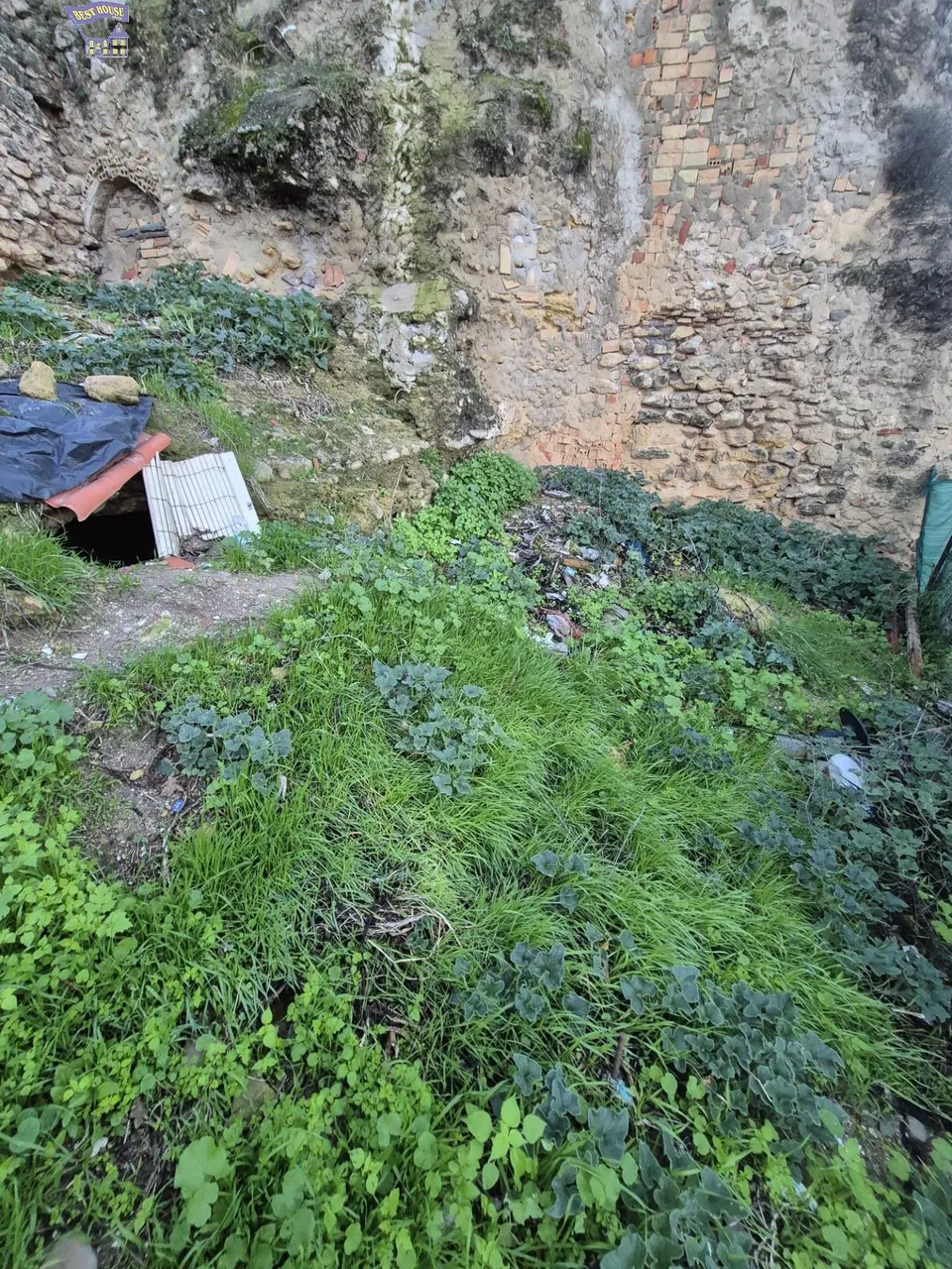 SE VENDE SOLAR EN ZONA DEL CASCO ANTIGUO