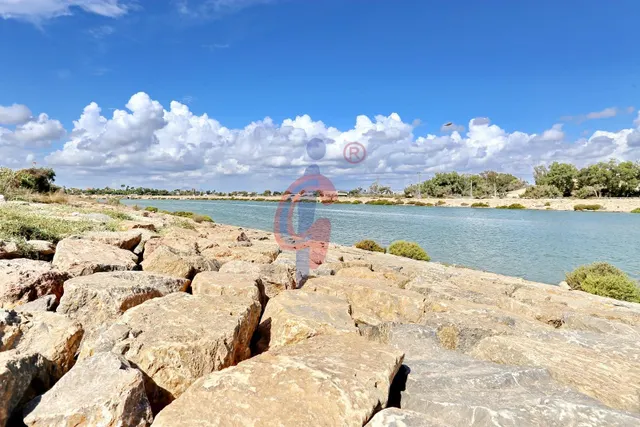 Tu apartamento junto al mar en Guardamar | Terraza, piscina, garaje y trastero | 184.900€ — 35