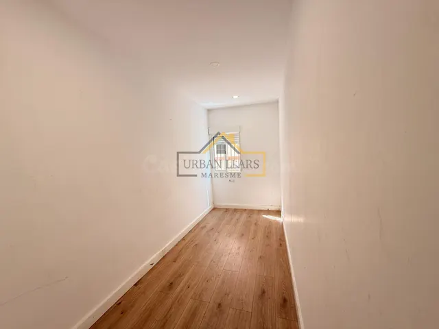 Piso amplio de tres habitaciones para dejar a tu gusto. — 2