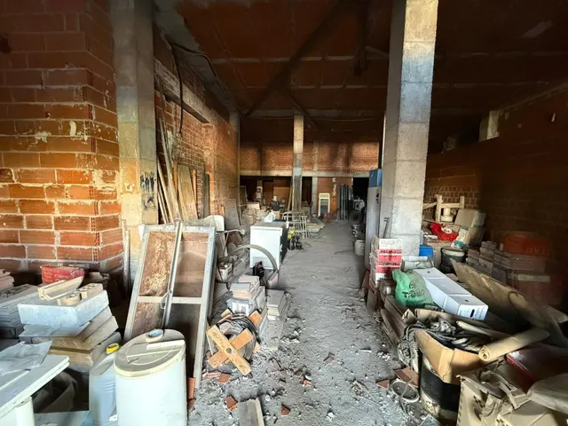 ¡Gran local en bruto en exclusiva en pleno centro de la ciud