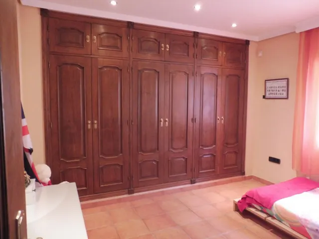 Villa 6 dormitorios con vistas al mar en La Cala de Mijas — 40