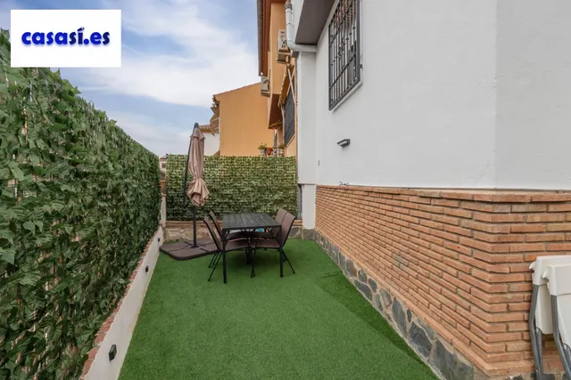 Encantadora Casa Reformada en Ogijares con Vistas y Espacios para Disfrutar — 38