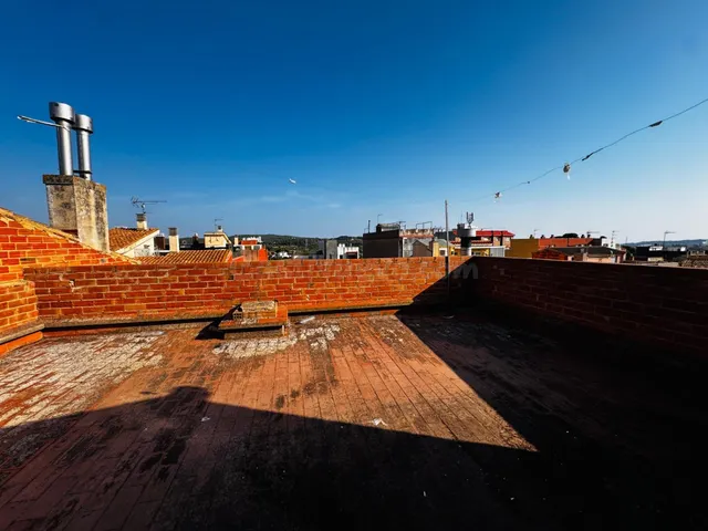 FANTÑSTICO EDIFICIO EN CENTRO LÂ´ARBOÑ - foto 4