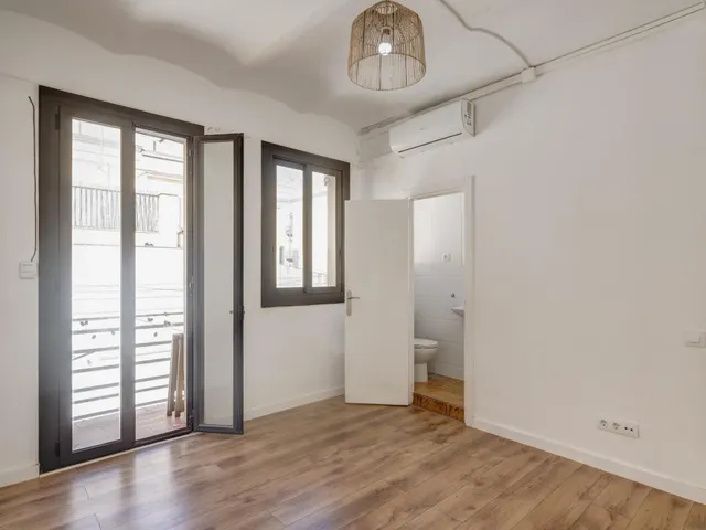 Piso en oferta en la barceloneta — 8