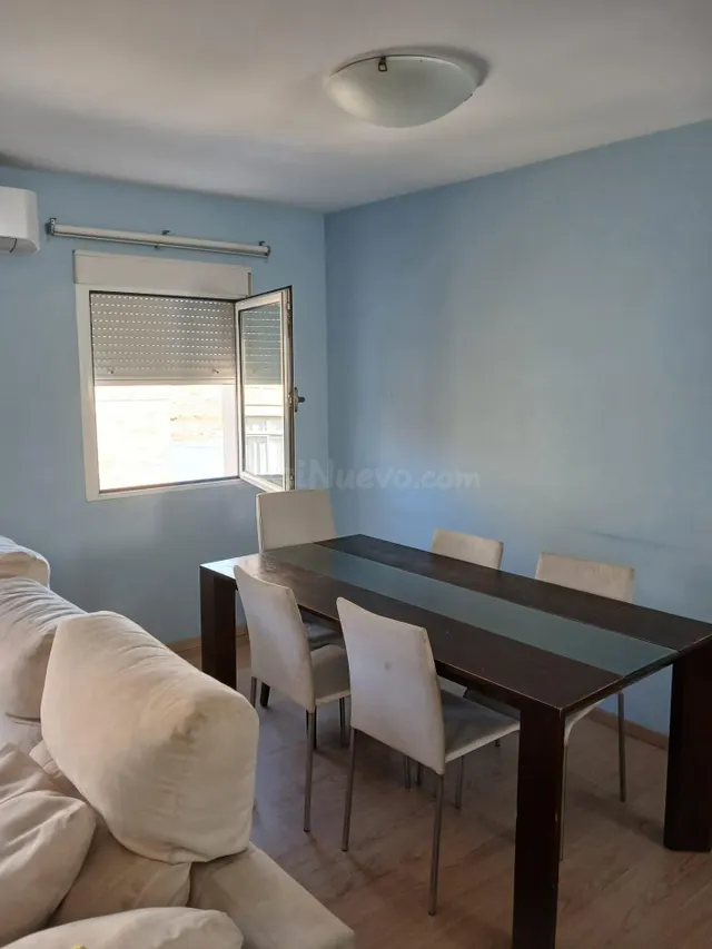 Piso de 3 dormitorios con terraza y vistas a la marisma en el centro de Ayamonte — 2