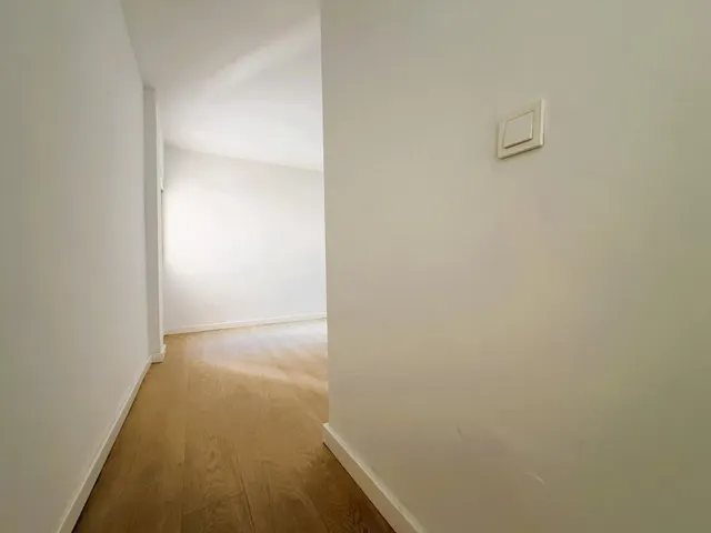 Piso de tres dormitorios reformado — 12