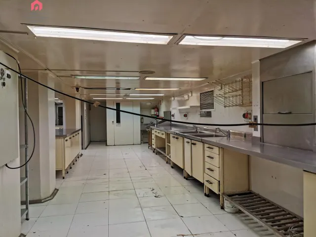 ESCORXADOR. LOCAL COMERCIAL IDEAL CAFETERIA — 9