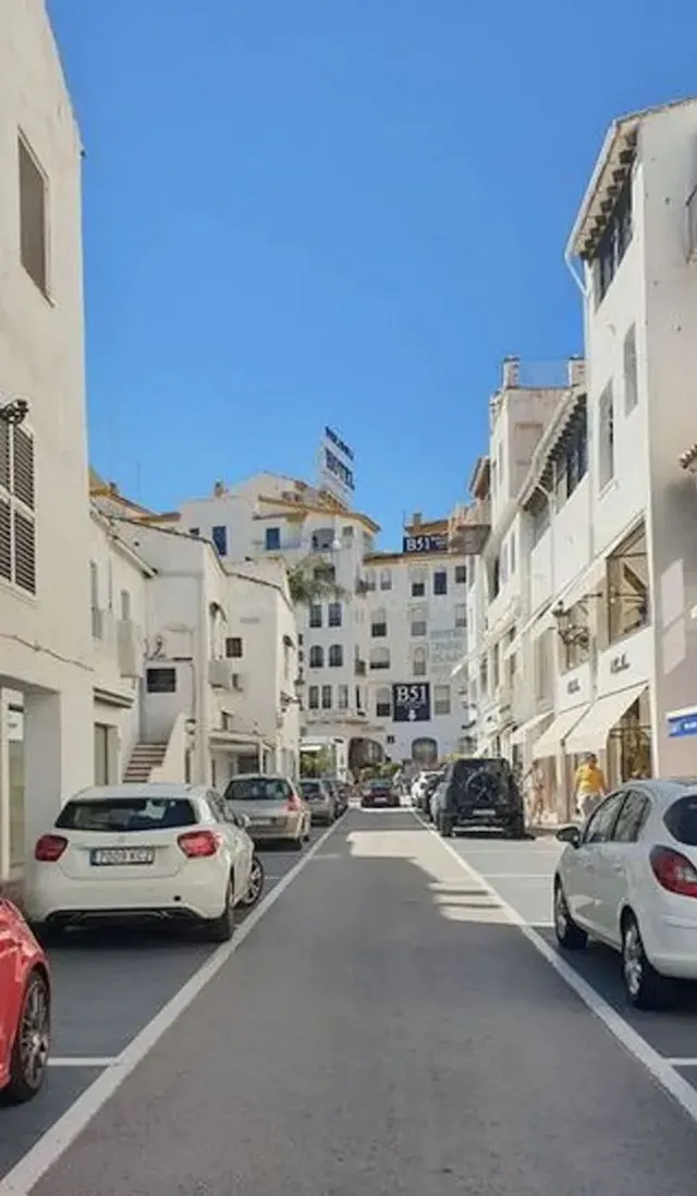 Parking 36m² en venta - Marbella