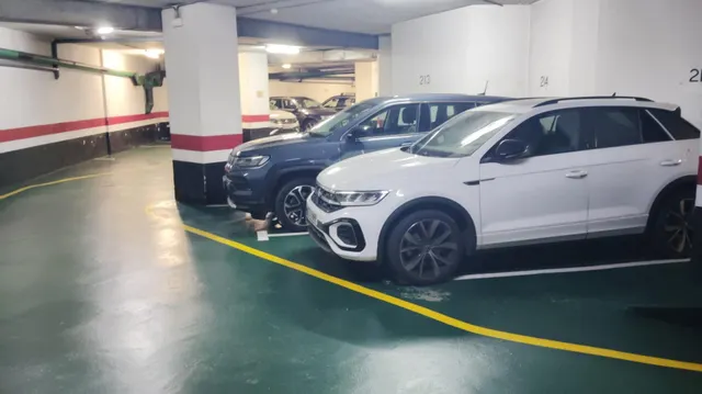 Parking 10m² en alquiler - Eixample — 13
