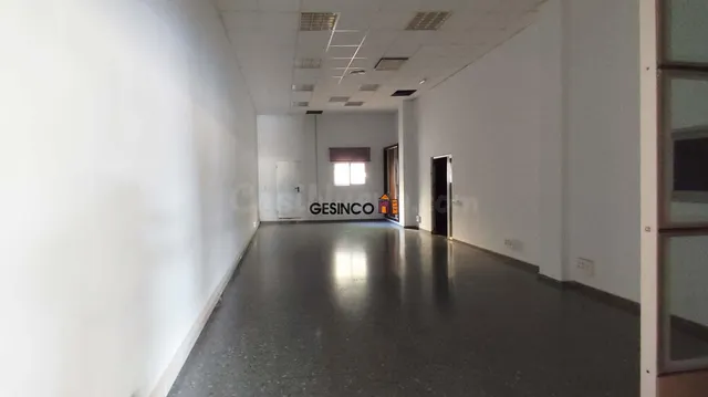 GRAN LOCAL COMERCIAL EN ALQUILER - foto 3
