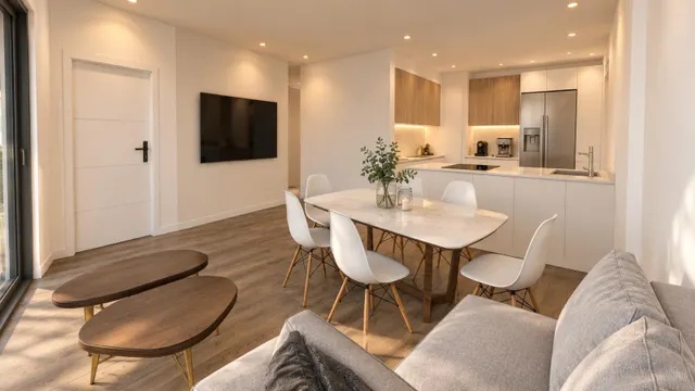 Casa única de 253 m2 con garaje doble, oficina, salón social y +100 m2 de terrazas — 21