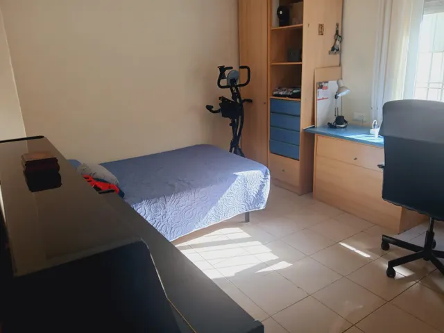 Ático reformado 5 dormitorios en Cáceres centro — 16