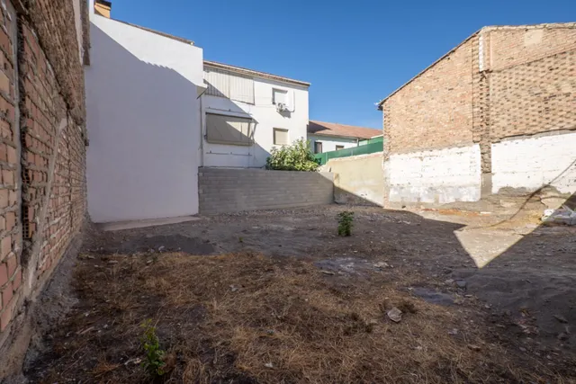 EXCELENTE SOLAR EN VENTA EN ARMILLA (JUNTO PLAZA ESPAÑA) — 9