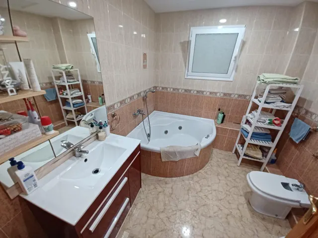 Gran casa en venda  a 100 metres del mar, llesta per entrar-hi a viure — 15