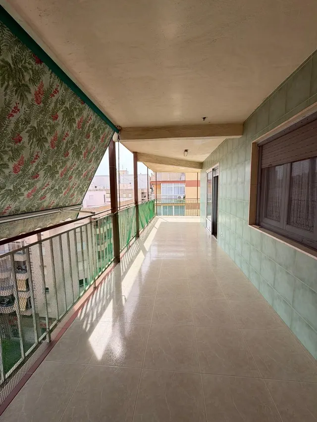 Ático con gran terraza y vistas al mar junto al puerto — 9