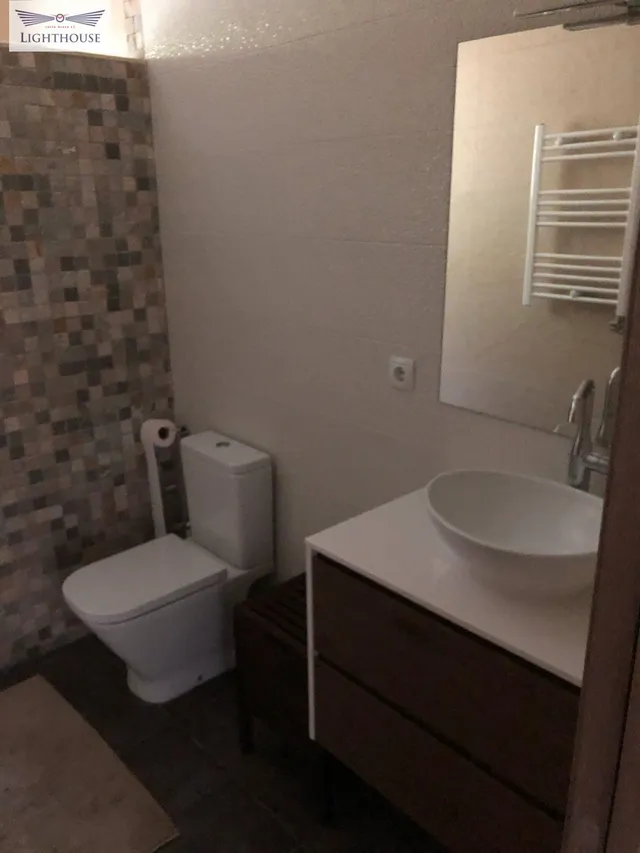 Casa familiar renovada con excelente ubicación. — 16