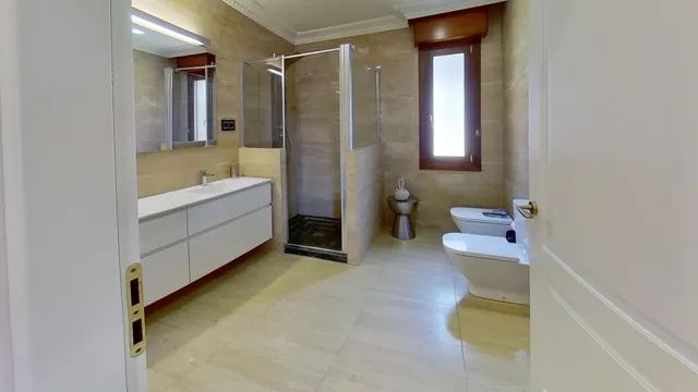 Exclusiva Residencia de Autor en la Mejor Zona de Berango — 42
