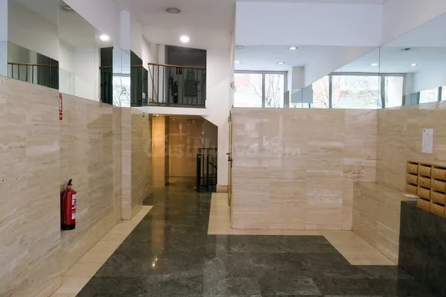 Venta NUDA PROPIEDAD de piso en Azpilagaña - foto 4